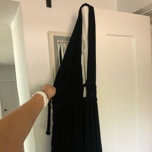 Deep cut, backless dress